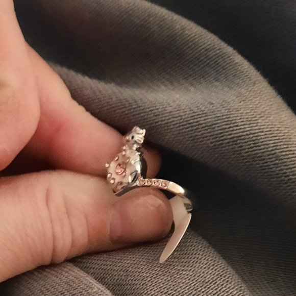 Fragrant Jewels sz 8 Hello Kitty ring - Picture 3 of 5